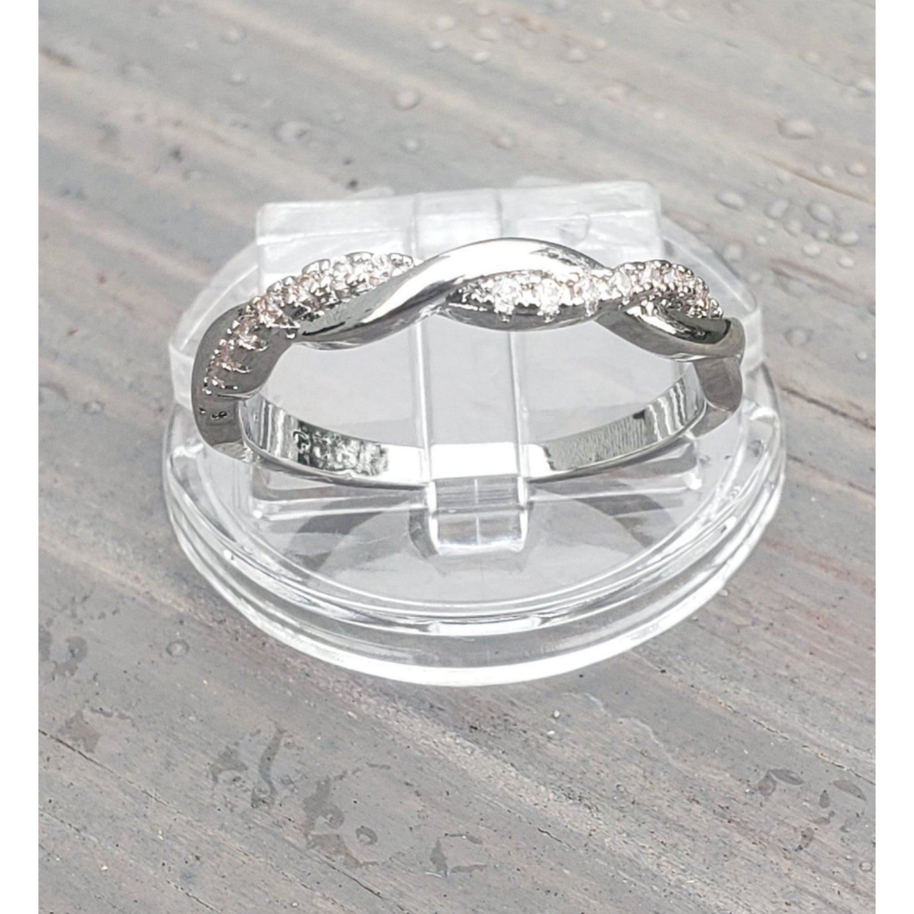 Sterling Silver Infinity Band Ring size 7